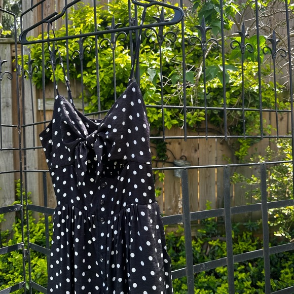 Retro Style Polka-dot Dress - Picture 9 of 10